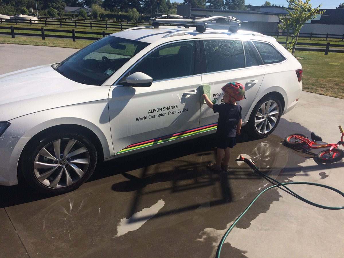 alisonshanks's tweet photo. Superb car washing day in Waikato with my lil helper. #skodalovescycling https://t.co/ZyXP1tsGFQ