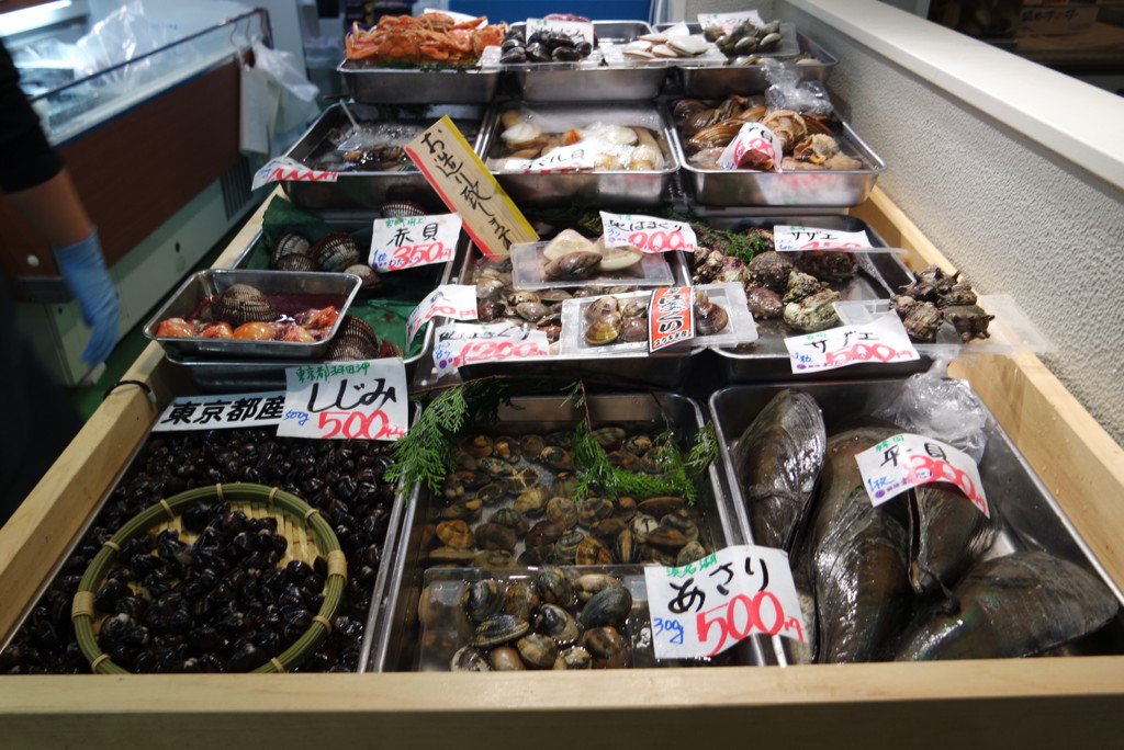 #Seafood galore at Tsukiji Market, Tokyo #japanfood #japan
