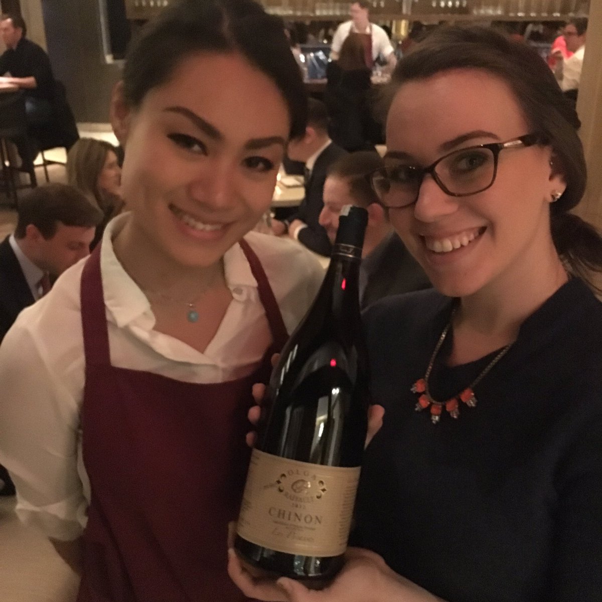 sohmbar's tweet photo. #cabernetfranc from #chinon in #loirevalley for tonight's #9pmpour #aldoafterdark #raffault https://t.co/wGORwzTCmD
