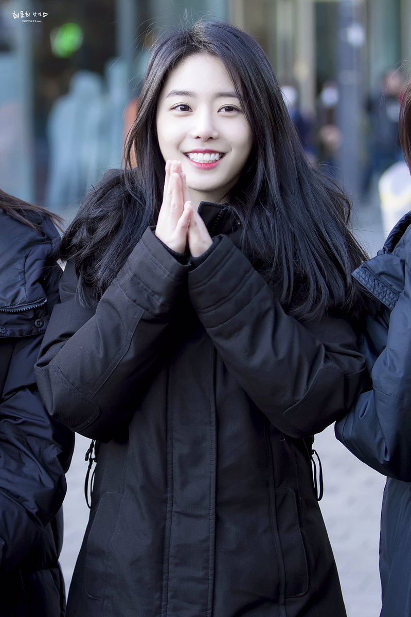 19970425_com's tweet photo. 17.01.12 미니팬미팅 ❤️오늘 생방송 화이팅. #보너스베이비 #BONUSbaby #최문희 @bonusbaby_twt https://t.co/CIOyn71cwD