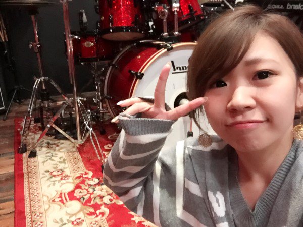 aipo22's tweet photo. #姫路 #香港 #シンガーソングライター藍 #3think 姫路→香港 https://t.co/ViUWB7oYkn https://t.co/NiA7KRsXjT