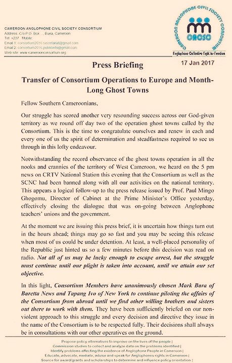 AlbertNchinda's tweet image. Barrister @Agborballa transfers the leadership of the Anglophone Civil Society Consortium to Mark Bara &amp;amp; Ivo Tapang. #Bamenda #Cameroon
👇🏾👇🏾