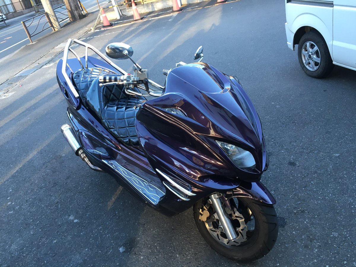 Epv0s's tweet photo. マジェ売ります
カスタムかなり賭けてるので安くは売りません
不具合は左ブレーキが少し効きにくいくらいです
自賠責今年の8月まで
単車とも交換あり https://t.co/XfmEl2VIJi