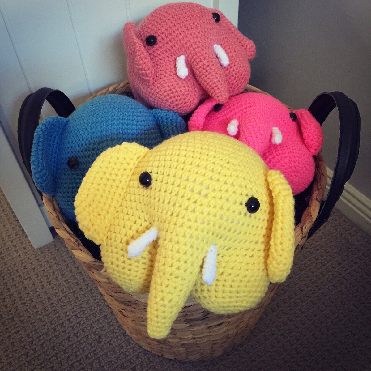 cocomokids_au's tweet photo. Elephants looking for a good home.. with lots of cuddles!  🐘❤️️

https://t.co/oagMWW8qmR

#crochetelephant #softtoy #stuffedtoys https://t.co/fiWr6lUKXg