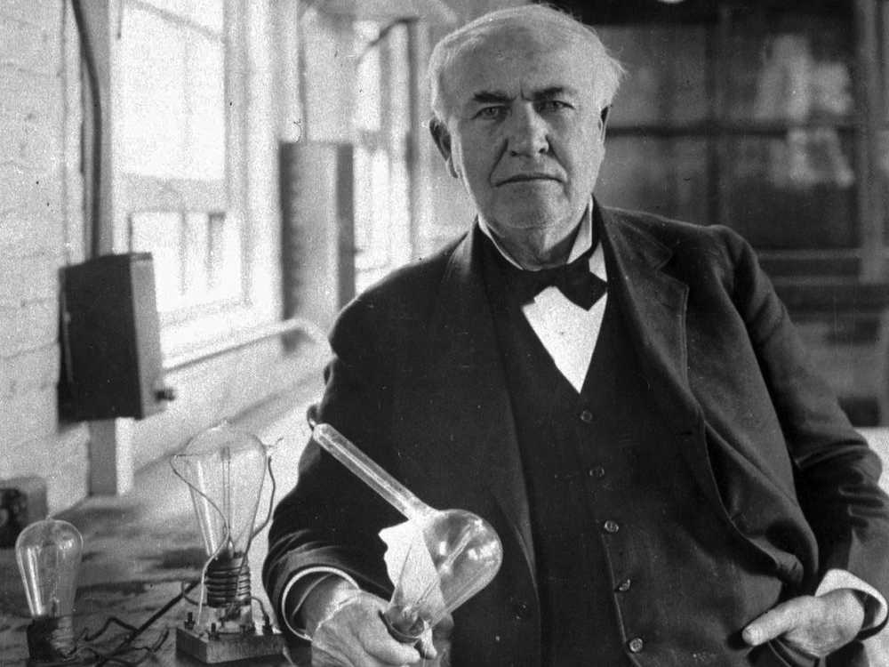 EBGbookshop's tweet photo. The heartwarming letter by Thomas Edison’s mother is often used to encourage and inspire students.👌👌🎯📑📜💡💡💡
Read more👉https://t.co/b7Svd0BrKf https://t.co/mNaVJ58ael