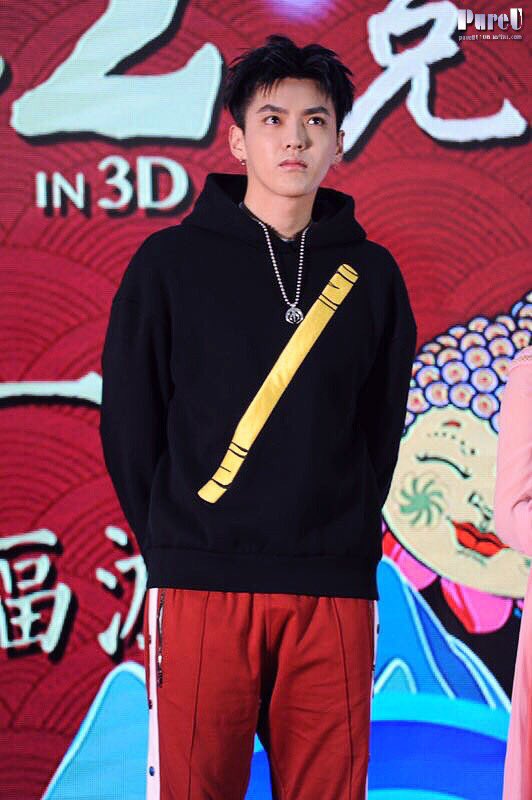 PureU_kris's tweet photo. 170118 #KrisWu #WuYiFan #吴亦凡 Journey to the West presscon In ShangHai https://t.co/7DlSM8ShDx