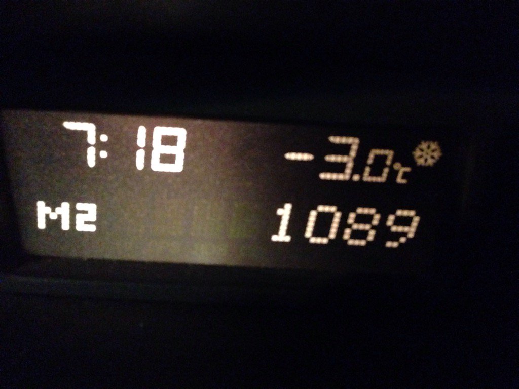 AveryWindows's tweet image. Early morning shop clean, let's hope the water does not freeze!