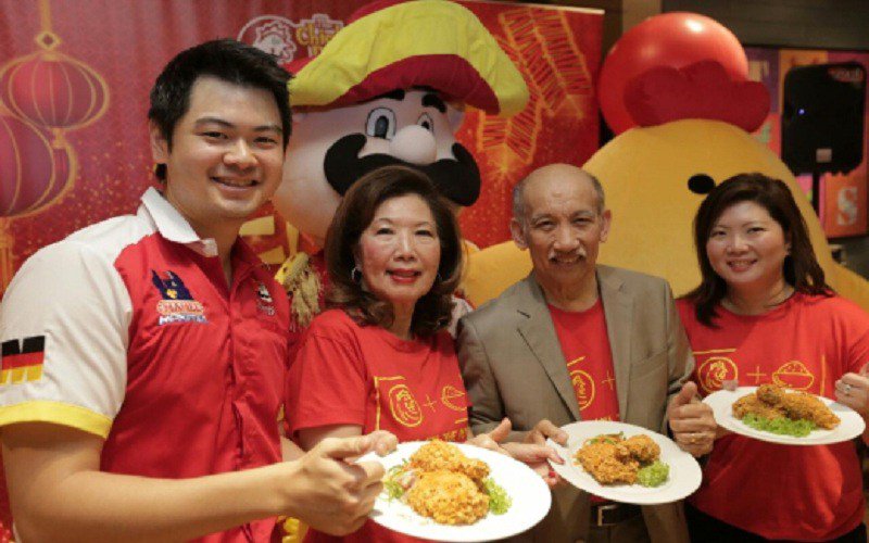 GoogleNewss's tweet photo. The Chicken Rice Shop wants to open 13 more restaurants https://t.co/xlzai6SphB https://t.co/5KlPXjHFaB