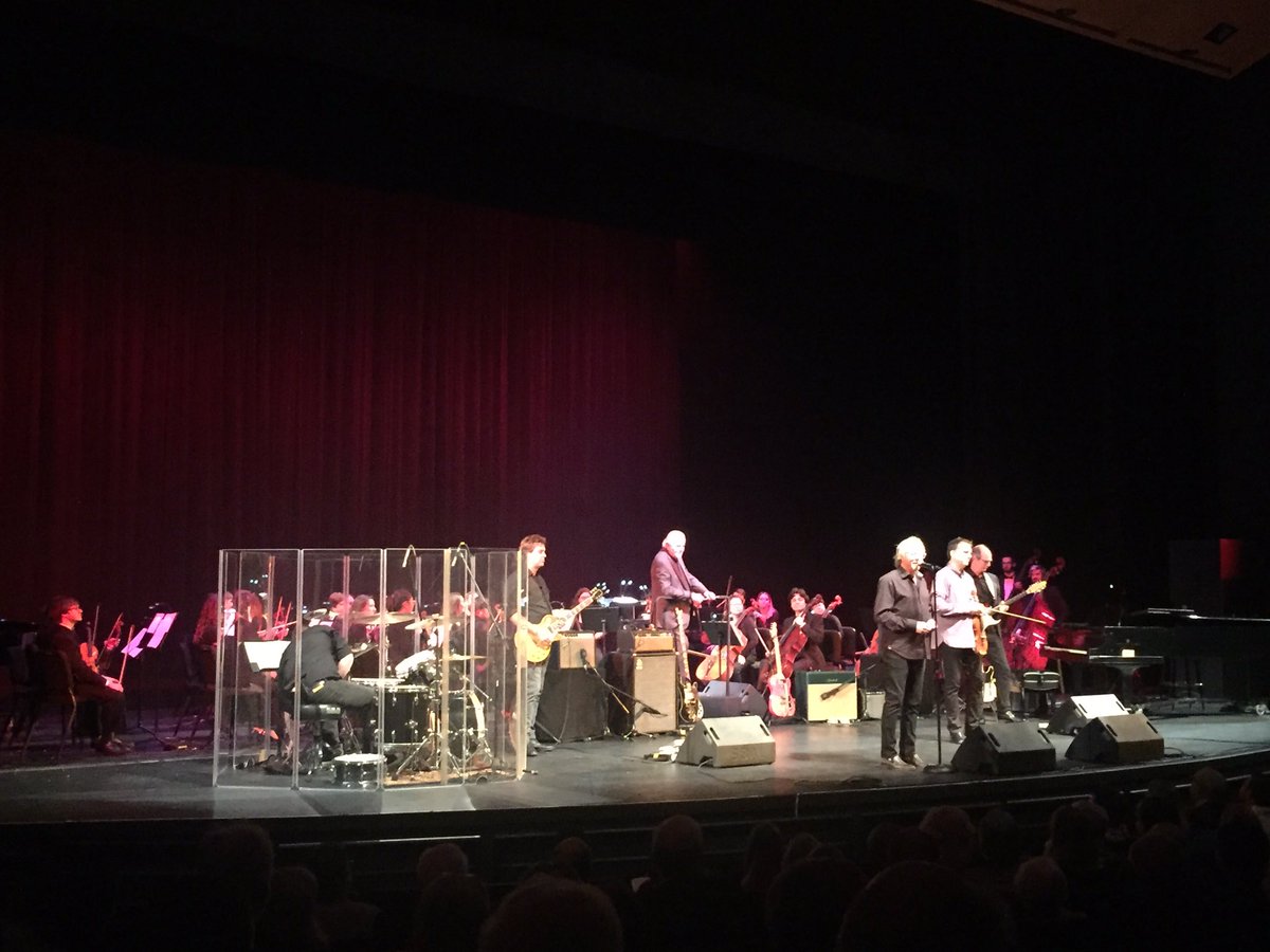 USCSymphony's tweet photo. Thanks @robertmcduffie and @remband Mike Mills and for an awesome performance with the USC Symphony! https://t.co/jmnoGKe6Hm