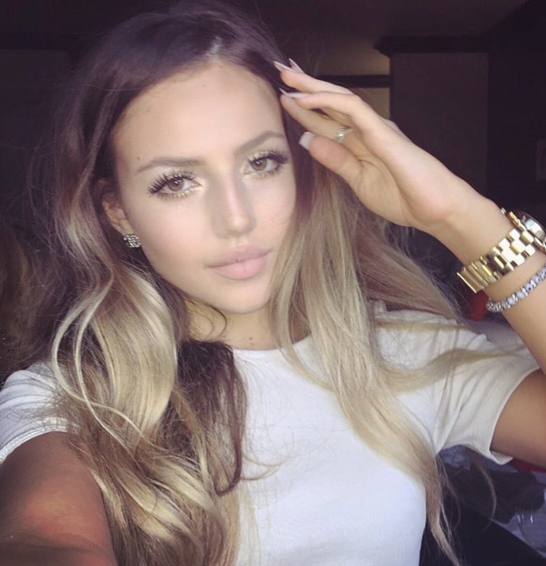 OH MY GLAM! SO HAPPY TO ANNOUNCE THAT OUR NEW MEMBER NATHALIE PARIS (@bxbynathalie) IS GONNA BE APART OF GNI 💜💜💜💜💜💜💜 WELCOME ALONG!