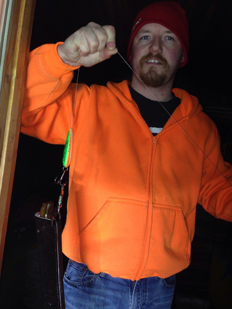 Did a $200 Knife rescue after it fell down the fishing hole <a href="/petesprotackle/">Pete's Pro Tackle</a> <a href="/slinger_189/">Lonny</a> <a href="/KeepCanFishing/">Keep Canada Fishing</a>