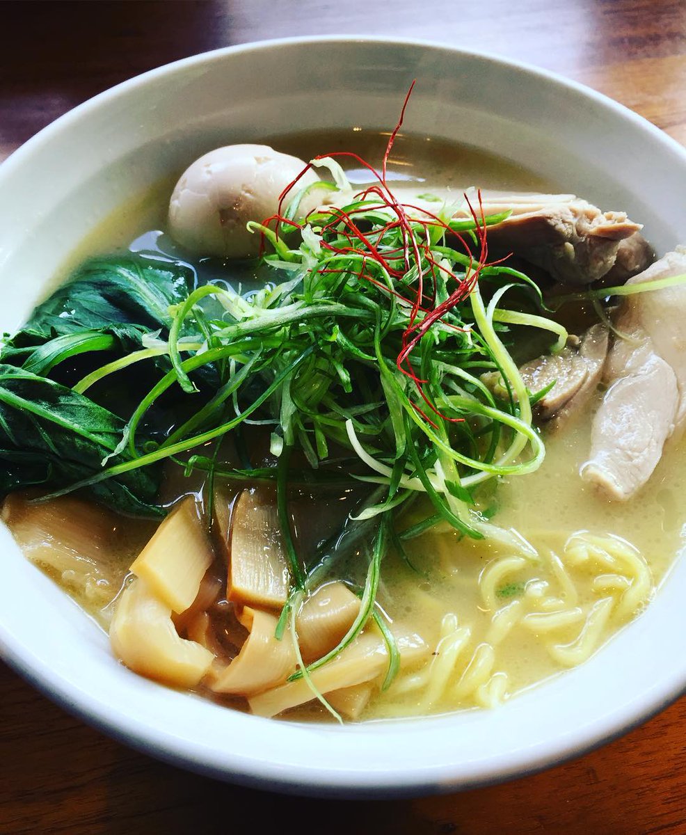 Mmm, Chicken Rich Ramen for the soul 🐔  

Photo by @libbybulloff