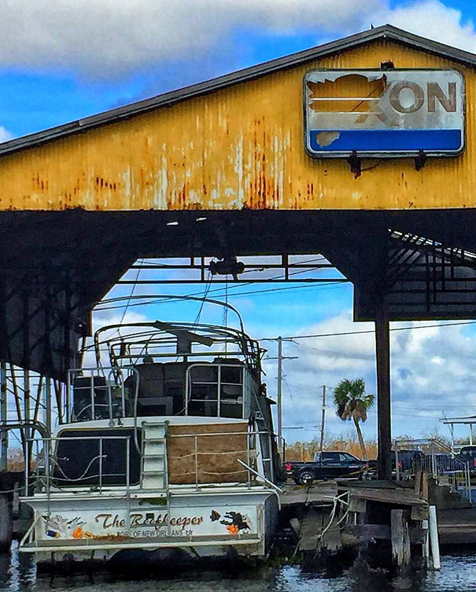 scottottcreativ's tweet photo. #signage #typography #texture #photoshoot #bayou #lafitte #scottottcreative #graphicdesign https://t.co/zXOAsN7B7E