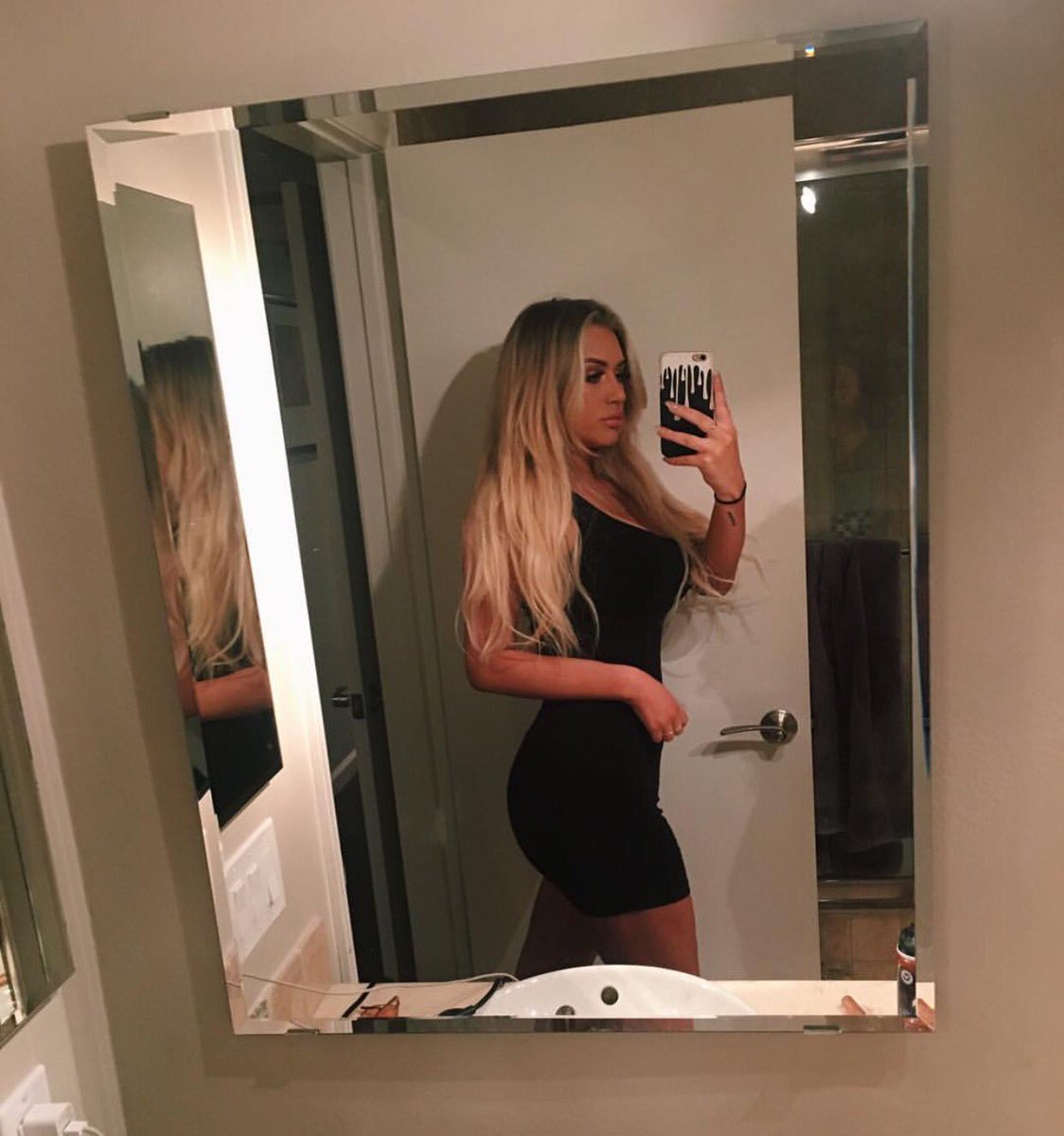 WELCOMING OUR NEXT GIRL TO JOIN ALONG GNI IS MISS GOLDIE LOCKS 👩🏼✨HERSELF STASSIE (@sincerelystas) 💖💖💖💖💖💖💖💖💖 SO HAPPY TO HAVE YOU ALONG!!!!