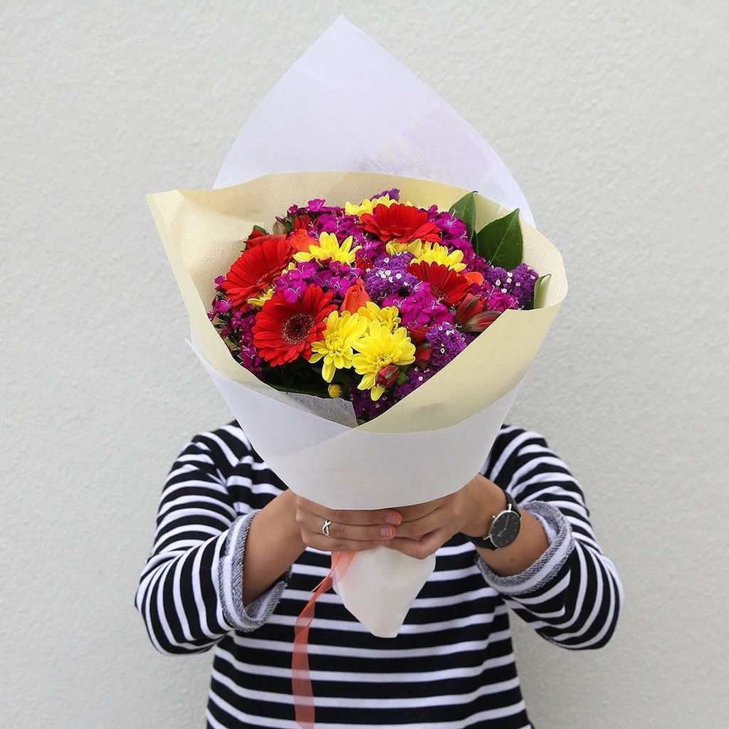 Colourful posies are one of our specialities! 🙈 ift.tt/2jme2vb