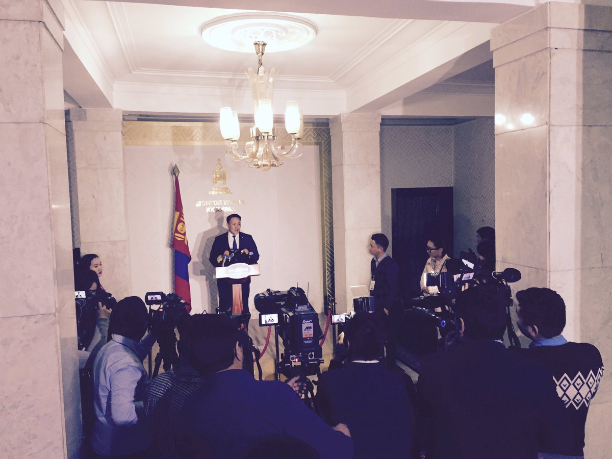 ХНХЯ-ны сайд Н.Номтойбаяр тэтгэвэрийн зээлийн хүүг 18 хувиас 15 хувь болгож бууруулсныг зарлав!Амлалт ажил болов👍👍👍