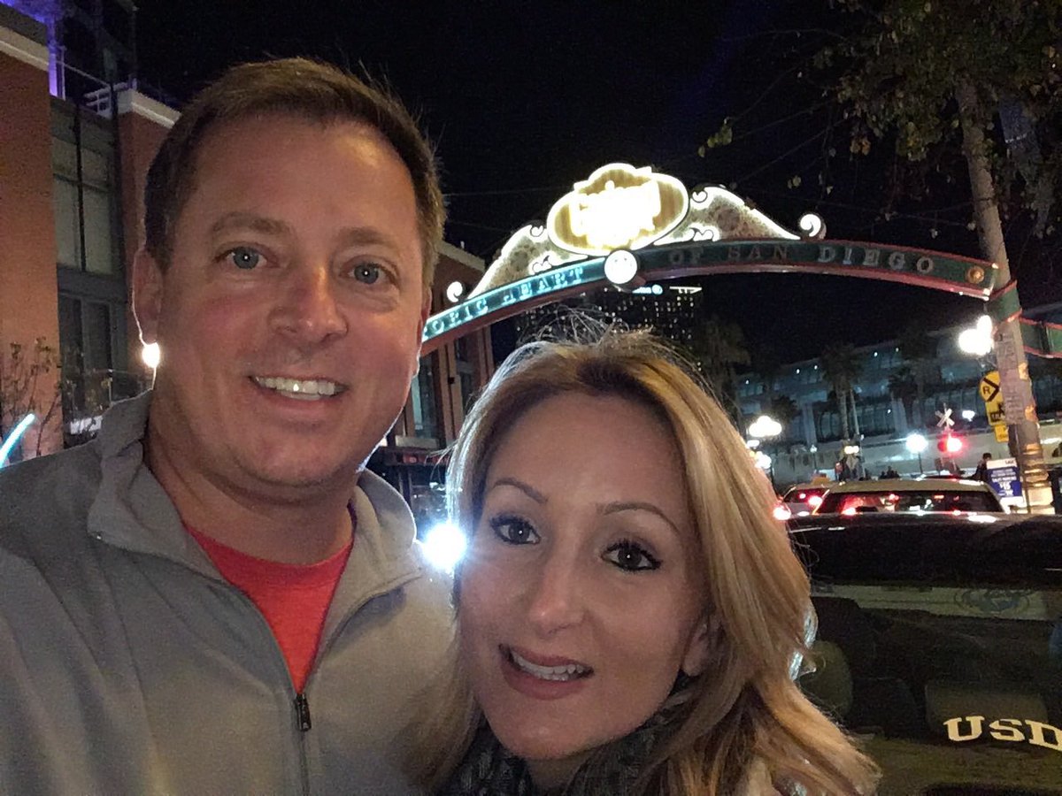 Crystal_Wrigley's tweet photo. @brent_crider #SanDiego #GaslampQuarter https://t.co/FtDs3lU0ER