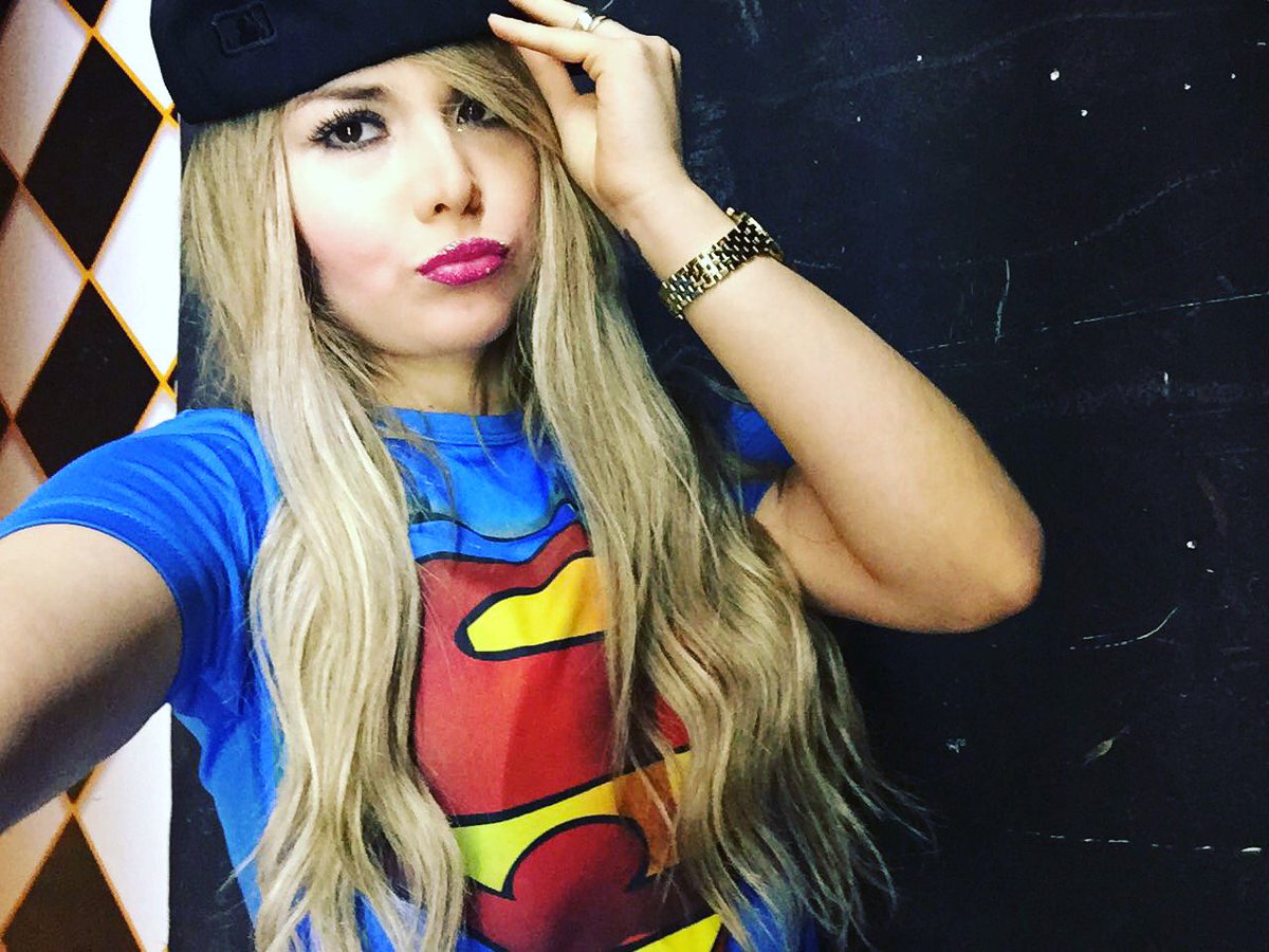 EMA HUEVO on Twitter: RT si quieren que nos quedamos así un mes !!!😭 Vatillo EmoHuevo 😊…