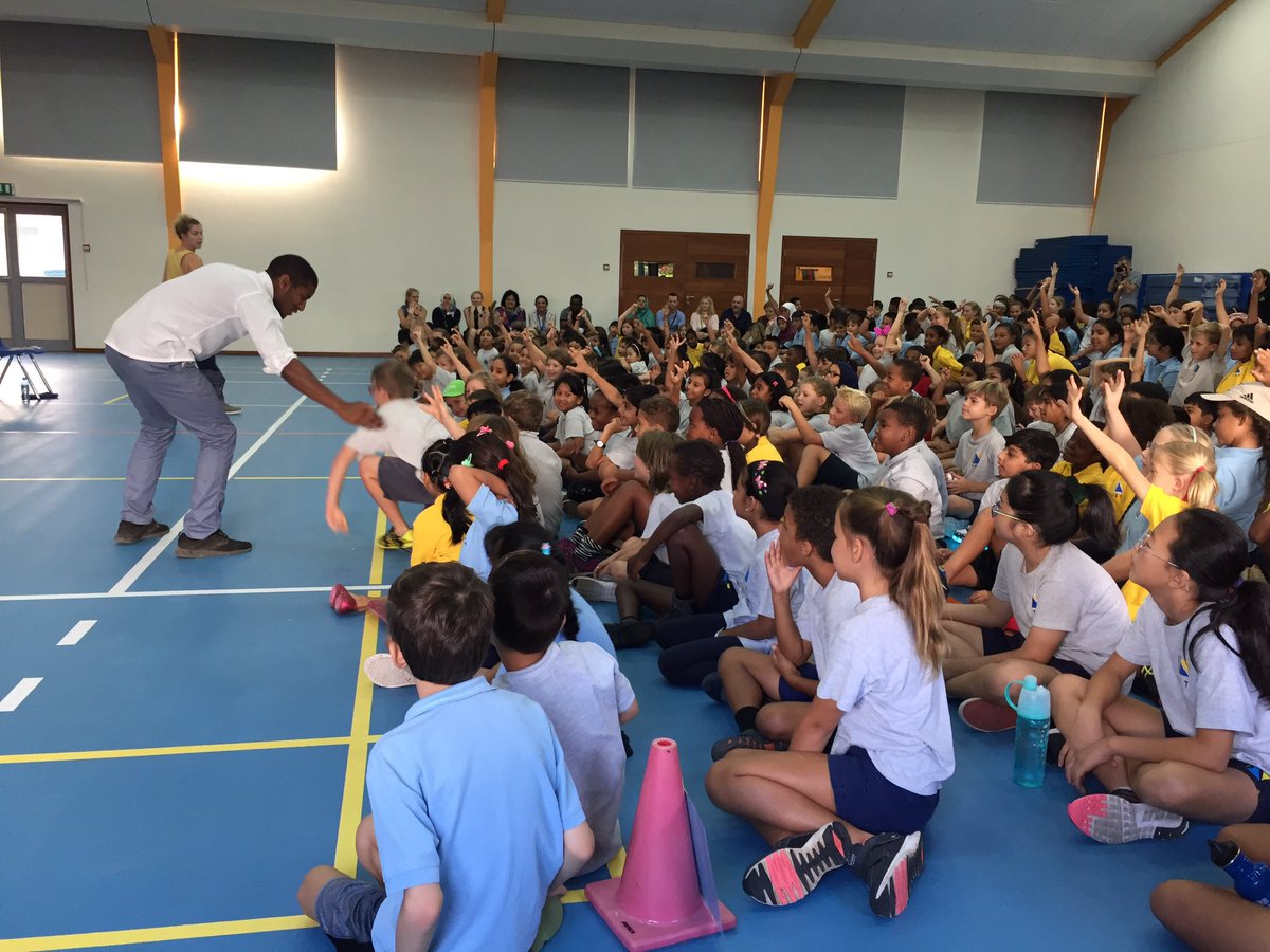 UbunifuLab's tweet photo. Great to see dual language performance today #istafricalearns #kiswahili #hostlanguage https://t.co/y4ySS7l8Kb