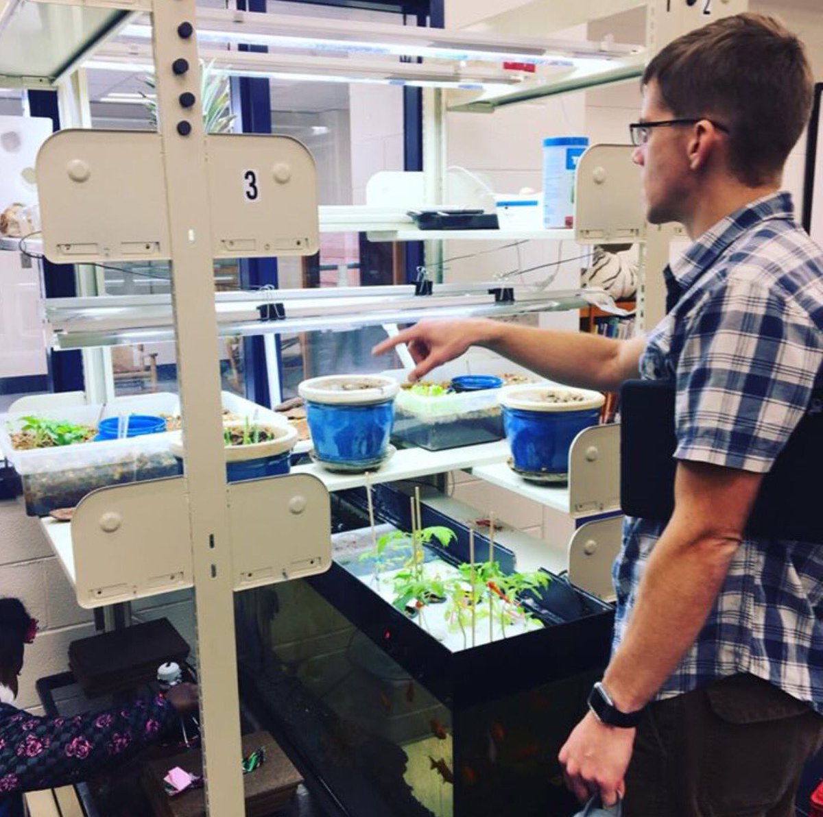 springhillsuns's tweet photo. #raisedbedgarden #pollinatorgarden #aquaponics #outdoorlearning #learningtrail #summercamp @sctlandtrust #theridgenaturearea @jellerlearning https://t.co/1o7QwzACC1