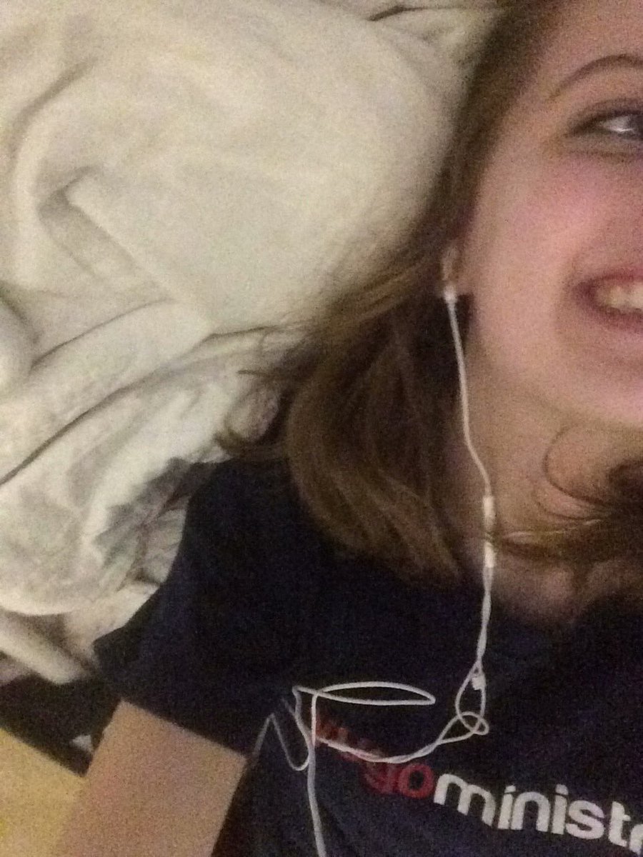 katiegarrris's tweet photo. NEWISH BED :))) #lateee #100happydays 16 https://t.co/VJ5B0i9FuW