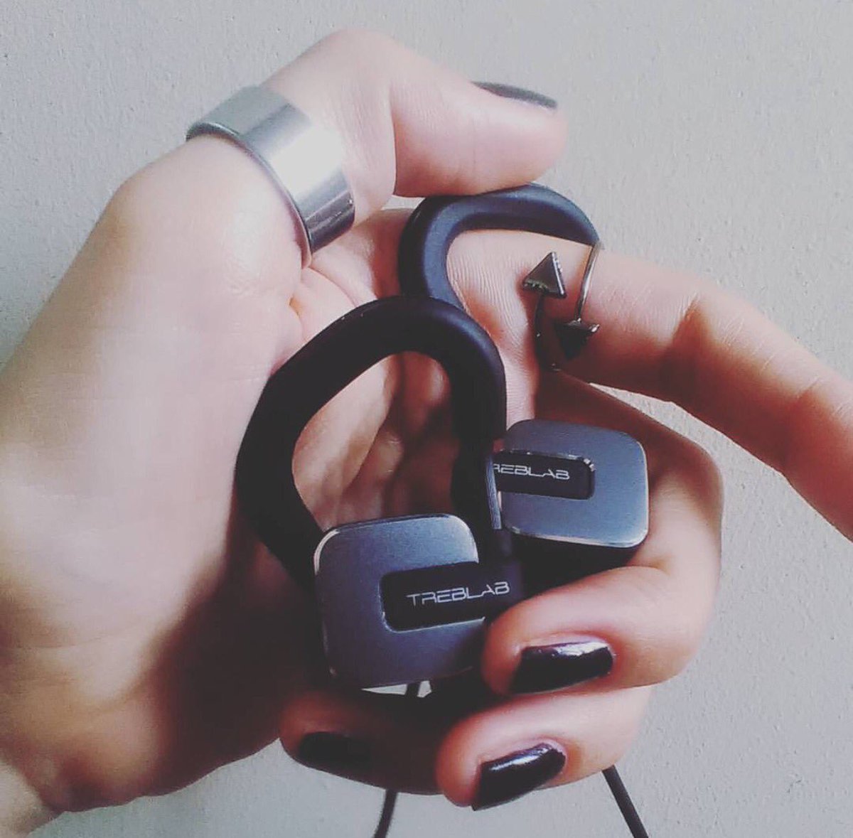 treblabsound's tweet photo. Treblab RF100 earphones. Small yet powerful #hackthehype #nohypepuresound https://t.co/eP1HdwnuNU