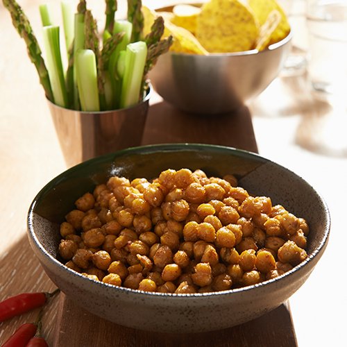 EdgellAu's tweet photo. Swap your snack to Crispy Chick Peas with Cajun Seasoning: https://t.co/0Cup7pMyK0 #GlobalPulseDay #LovePulses @GrainsLegumesNC @LovePulses https://t.co/dvpe8gRaBI