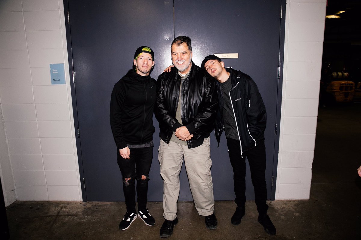 flaiIaway's tweet photo. tylers lips and lean https://t.co/tXKOwRdxHv