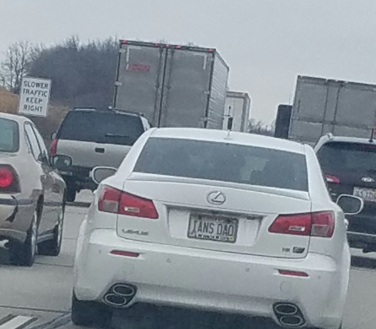yaharaband's tweet photo. .@ianolvera Today in traffic I was behind your pops in his slick Lexus. https://t.co/PPD3lNLxgH