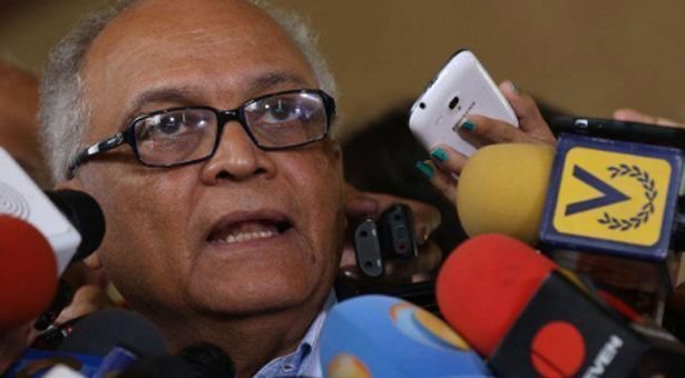 Vicente Bello: “Si el CNE no da fecha en enero, adiós elecciones” buff.ly/2k2KxSr