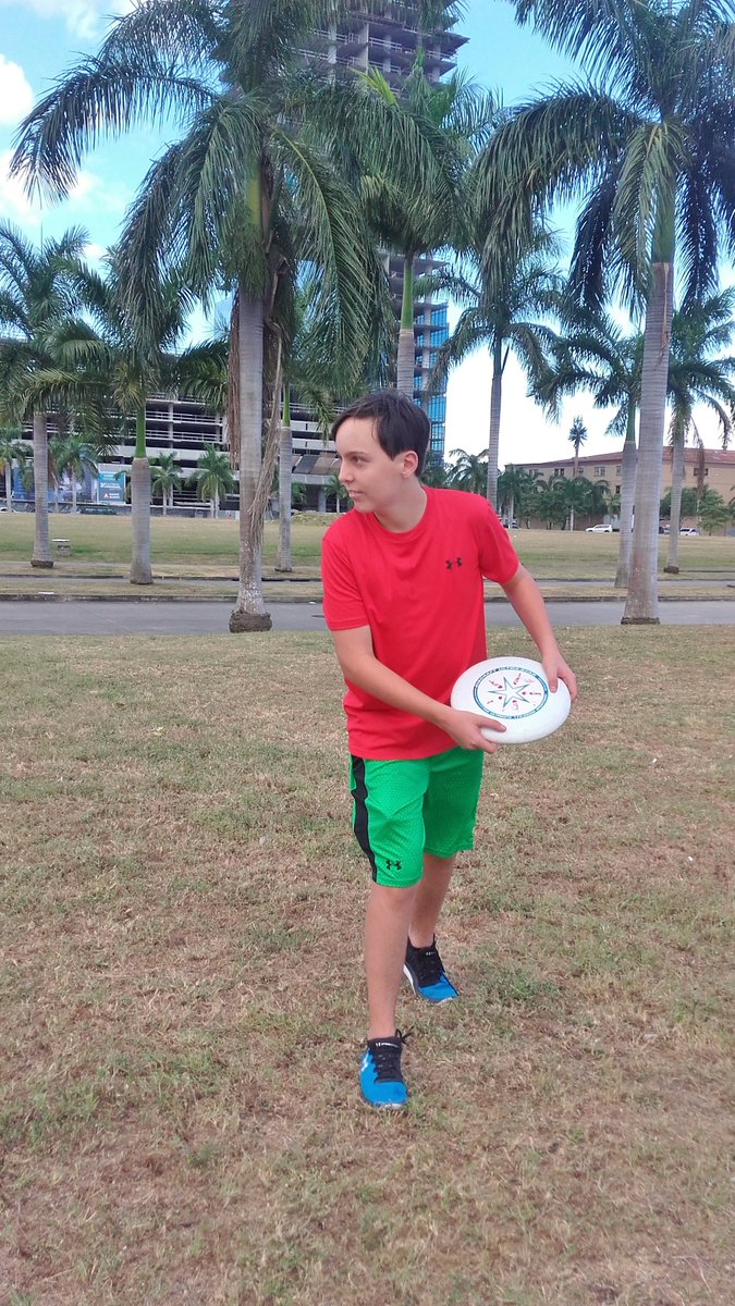 fpanamaultimate's tweet photo. Iniciamos esta semana con clases de Ultimate en Town Center Costa del Este #EspiritudeJuego #panamaultimate #fpanamaultimate #ultimate1 https://t.co/yVPgwtQtEt