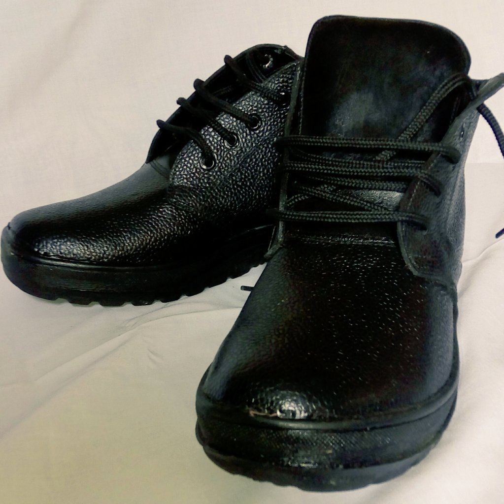 Safety boots going for 2000k per pair  genuine leather product plus durable sole