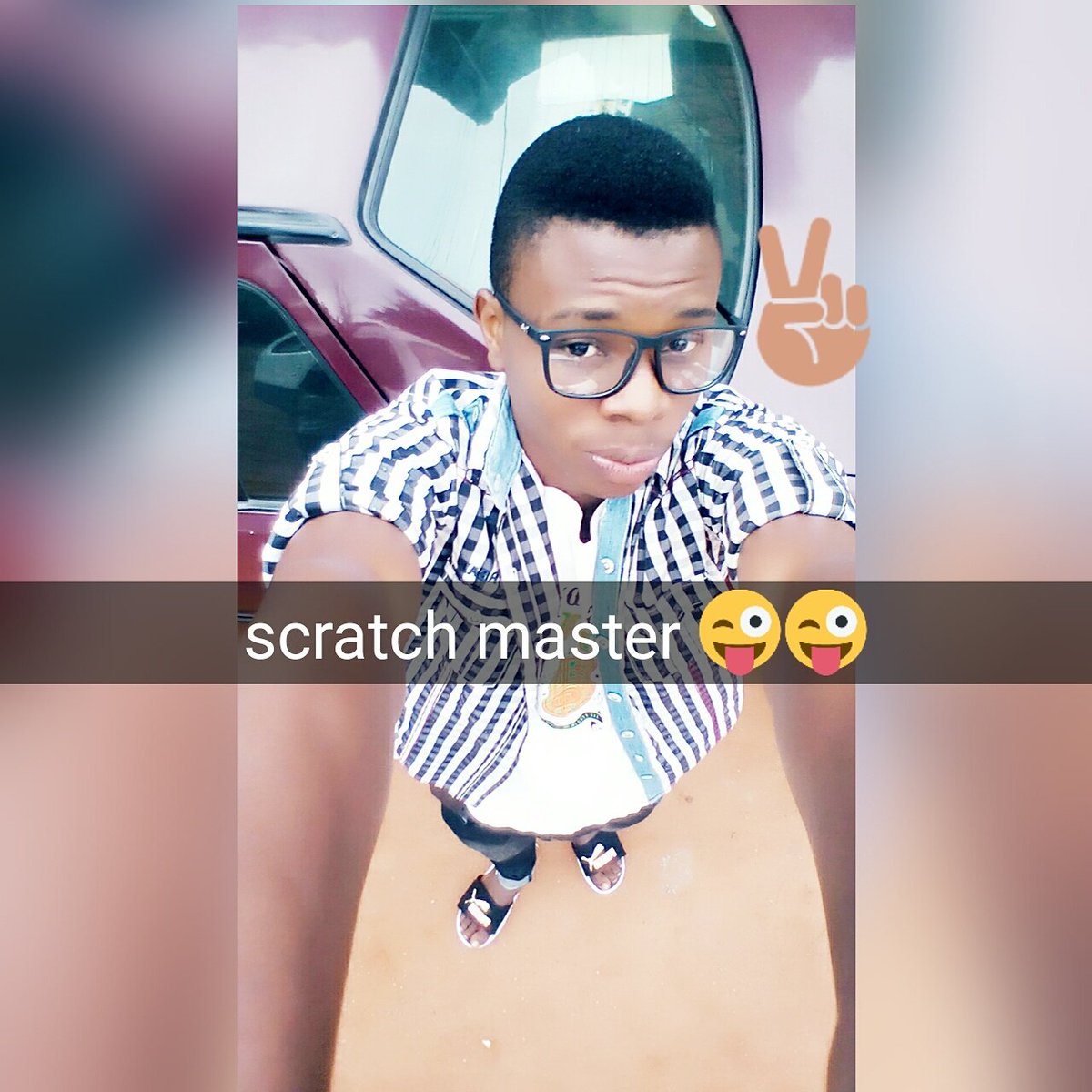 dj_pledge's tweet photo. A-town youngest scratcher
#Road to fame#
I believe that one day am going to make am!!!!cos
      ##NOBODY WEY NO FIT TO MAKE AM## https://t.co/ZbY3a0nz5v