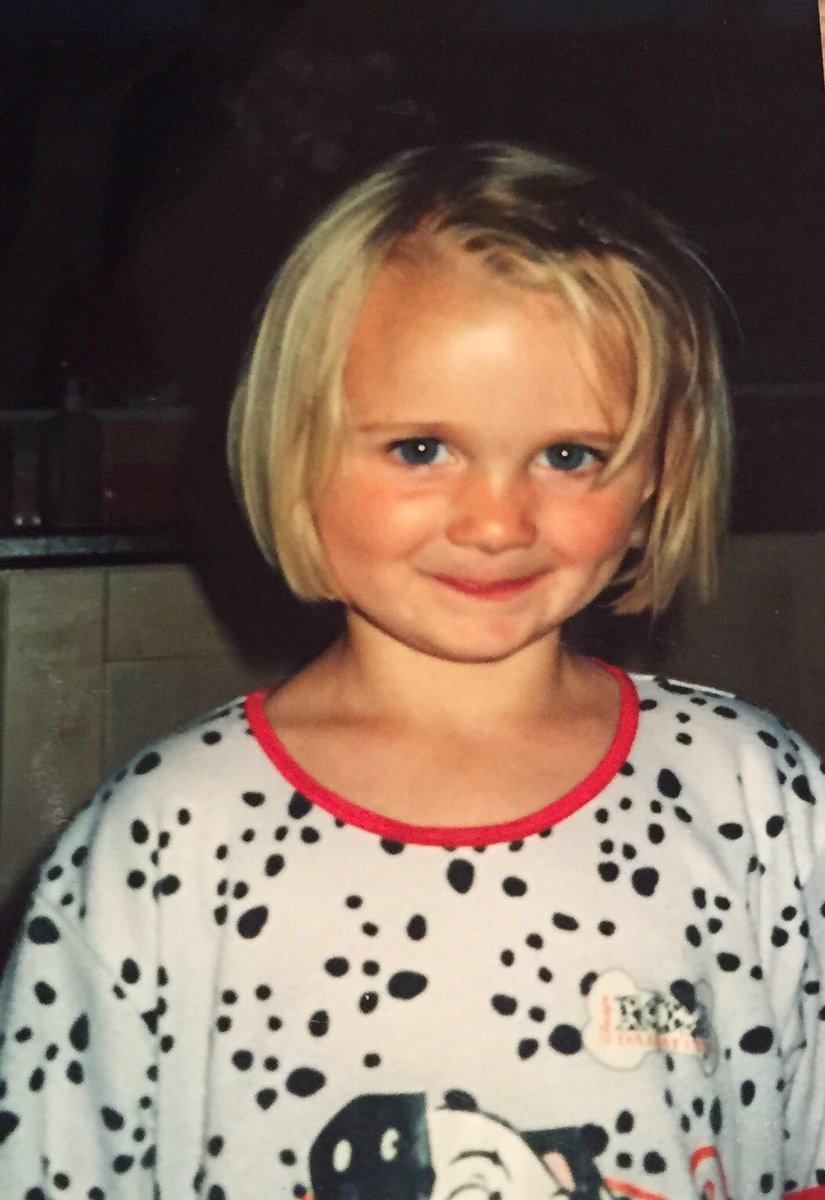 Happy 18th birthday to our gorgeous <a href="/aliceroutledgex/">Alice</a> have a fab birthday 'week'!!!! Love you xxx ❤️🎉🍸🍹