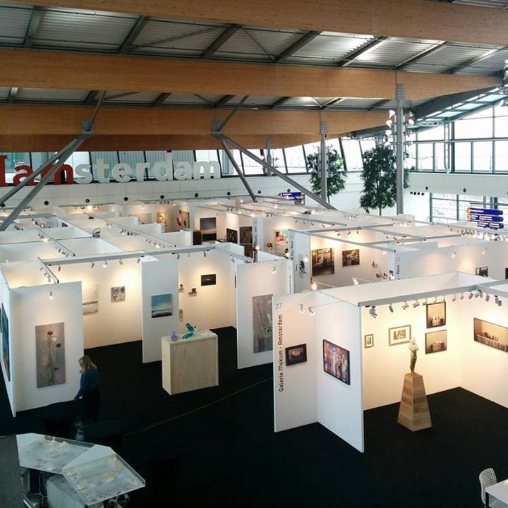 exposingARTS's tweet photo. Getting started #forrealartfair https://t.co/JuA4pzhaWp