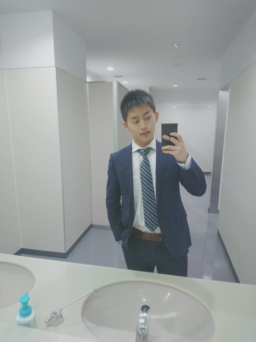 Etiqueta ホモはトイレの鏡を見ると自撮りをしたくなる Al Twitter