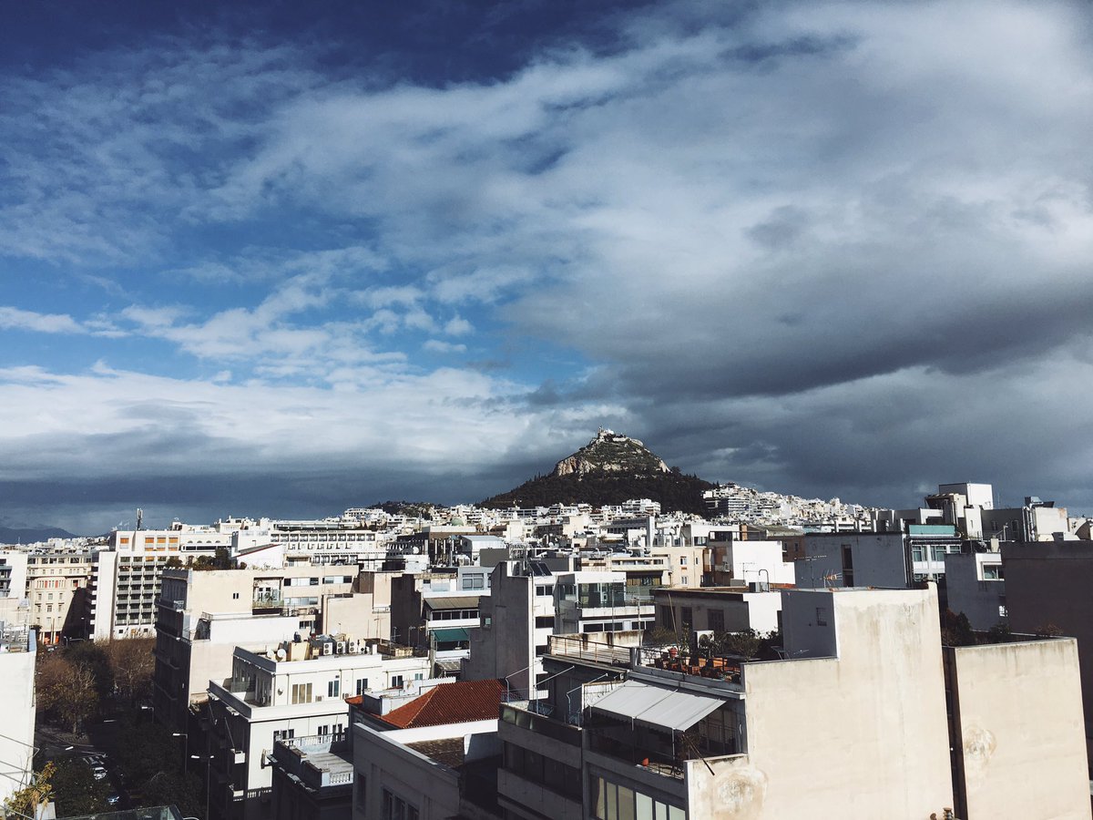 Lunch with a view of Athens at the <a href="/staralliance/">Star Alliance</a> Corpco meeting. First tweet of 2017, specially for <a href="/mleutke/">Martin Leutke</a>