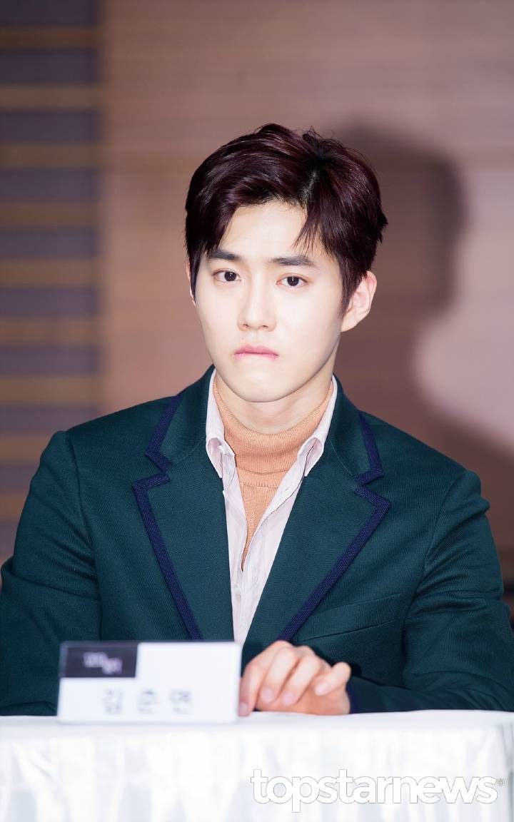 kissyeollips's tweet photo. "Milky skin, fruit juice beauty, golden proportions, straightforward and moving, both handsome &amp; sweet, star of the universe, Kim Junmyeon." https://t.co/ifta2CC5Ri