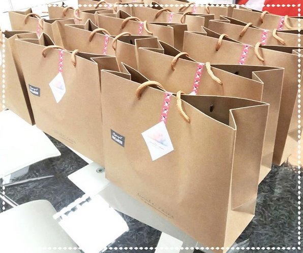smilerain_es's tweet photo. Hemos estado unos días preparando un trabajillo para sorprender a alguien en su cumple ¡y ya lo tenemos tooodo preparado! #elbonitismoexiste https://t.co/JfvVhQ4XGe