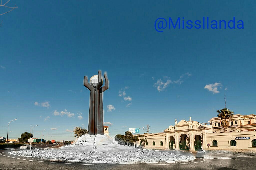 missllanda's tweet photo. Siberianos días!! Amanece en Mislata! Con este frío es más fácil salir de las drogas que de la cama... #OlaDeFrioPolar https://t.co/msZi6tq9cB