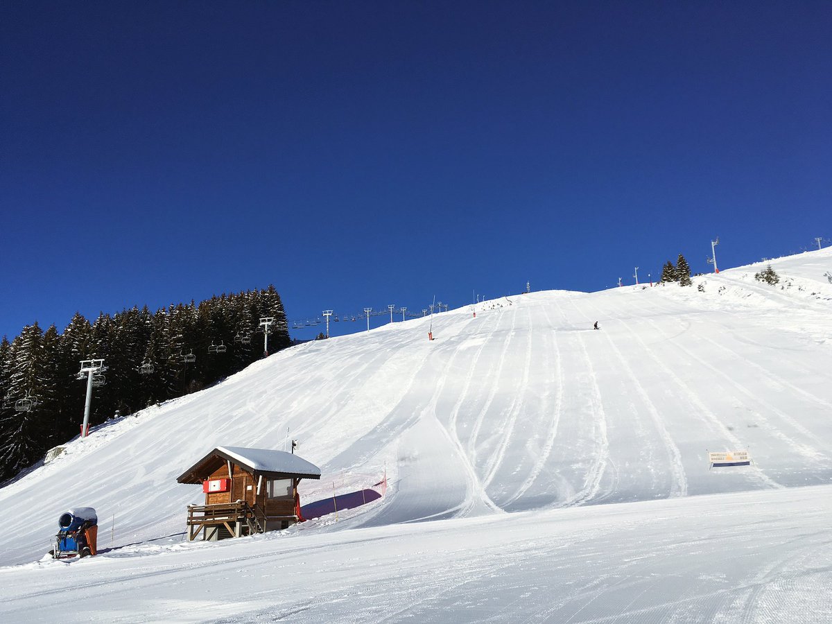 lesgetsnews's tweet image. En direct des pistes du Mont Chéry ! N'est-ce pas magnifique ? #lesgets