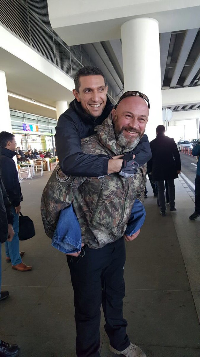 aliturksen's tweet photo. Omuz Omuza etkinliği için Güneydoğu gazilerimizle Karşıyaka Spor Kulübünün davetlisi olarak İzmir'deyiz... https://t.co/NpZ23f3NWc