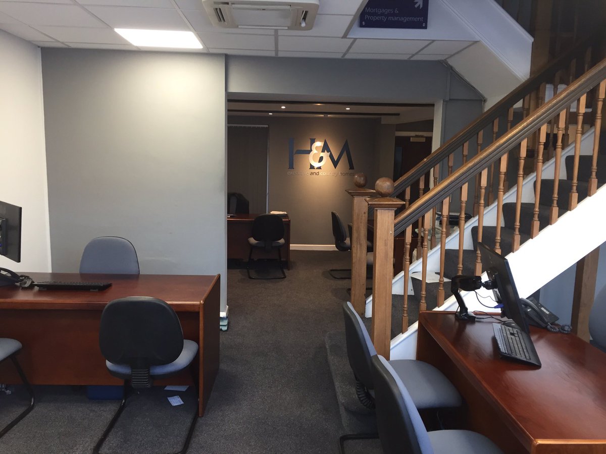 homes_mortgages's tweet photo. Focus of the day is valuations. Thinking of selling then pop in to our newly refurbished office at 86 High Street. #stevenage #EstateAgent https://t.co/vUlgIpwtg2