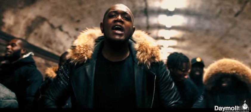 cuir_city's tweet photo. Le blouson de @LEBIGHACH dans le clip “On revient de loin” est un Cityzen !
#rapfrancais #hiphop #clip #Paris
https://t.co/dKuzl0NR4X https://t.co/aIyOEP4w3i