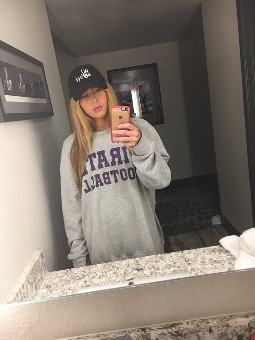the amount of compliments I get on wearing this oversized sweatshirt as a dress gives me hope for humanity<a href="/tag/happybirthday"class="tags"><span>#happybirthday</span></a><a href="/tag/wishuwerebeer"class="tags"><span>#wishuwerebeer</span></a>