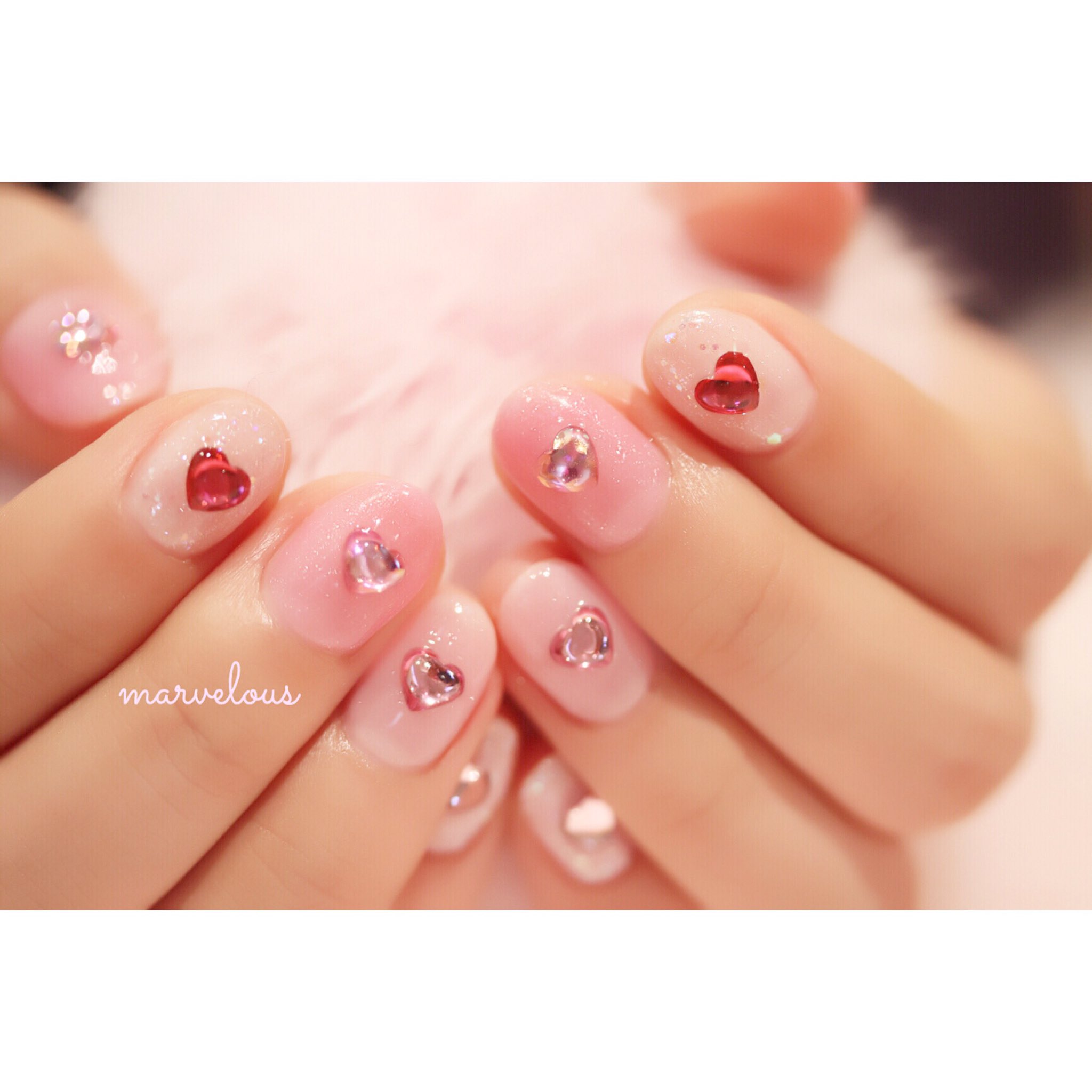 前田希美 ネイルサロンmarvelous広尾店さんへ 行ってきました 今回はあえて長さを短めにして きらきらにしていただきました ハートがたくさん 愛がたくさん のりちゃんありがとうございました T Co Lgzk2vq5ip Twitter