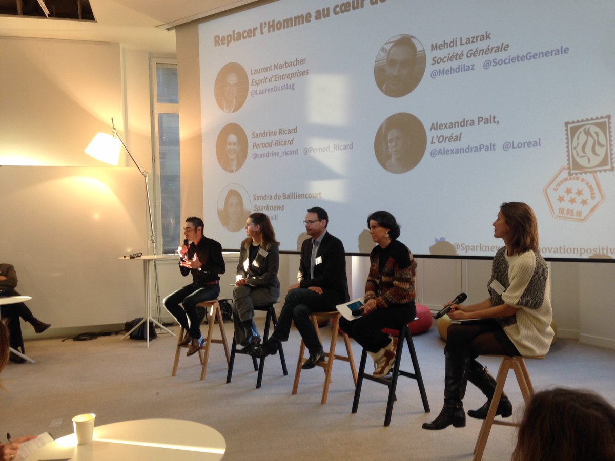 Sparknews's tweet photo. We are listening to @Mehdilaz @SocieteGenerale : big projects #buildacommunitymindset #breakthefrontiers #flexwork https://t.co/50SascZ6R0