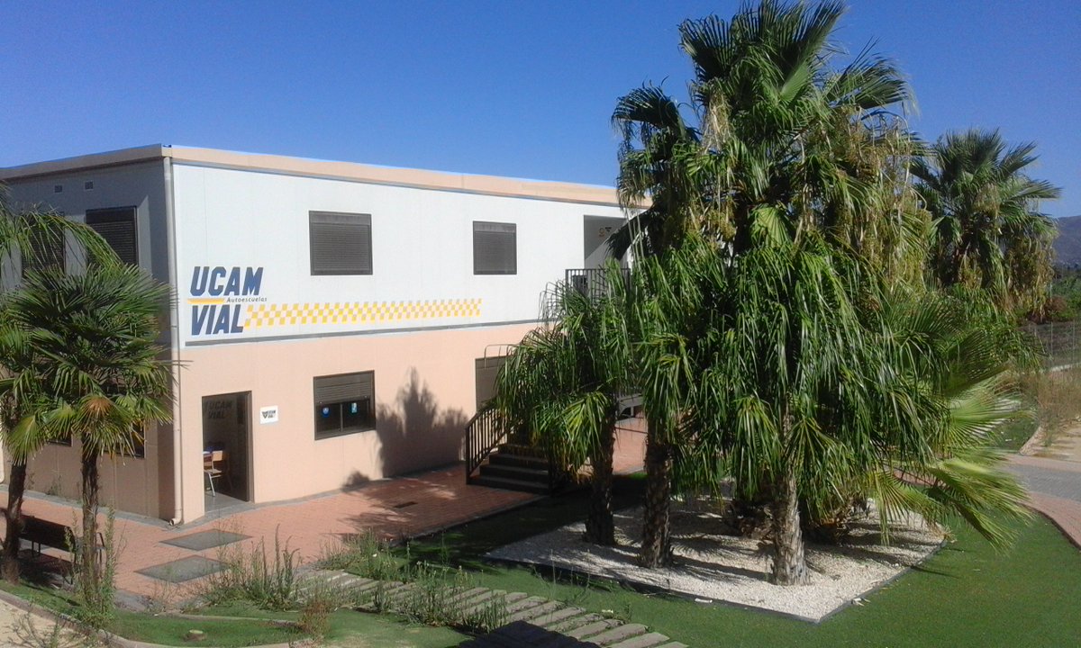 UCAMVial's tweet photo. Aprovecha tus ratos libres en la universidad y sácate el permiso de conducir con nosotros. info: ucamvial@ucam.edu/ 968278779 https://t.co/NAMIuVoFGO