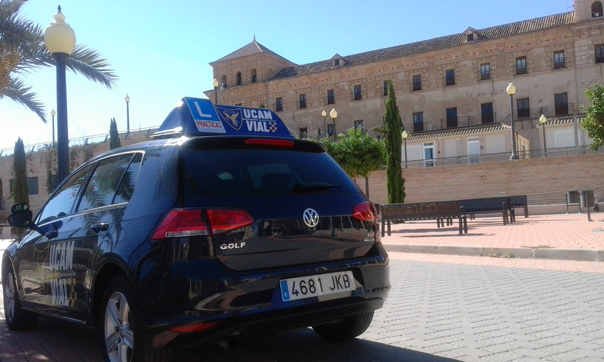UCAMVial's tweet photo. Aprovecha tus ratos libres en la universidad y sácate el permiso de conducir con nosotros. info: ucamvial@ucam.edu/ 968278779 https://t.co/9226hgxgUi