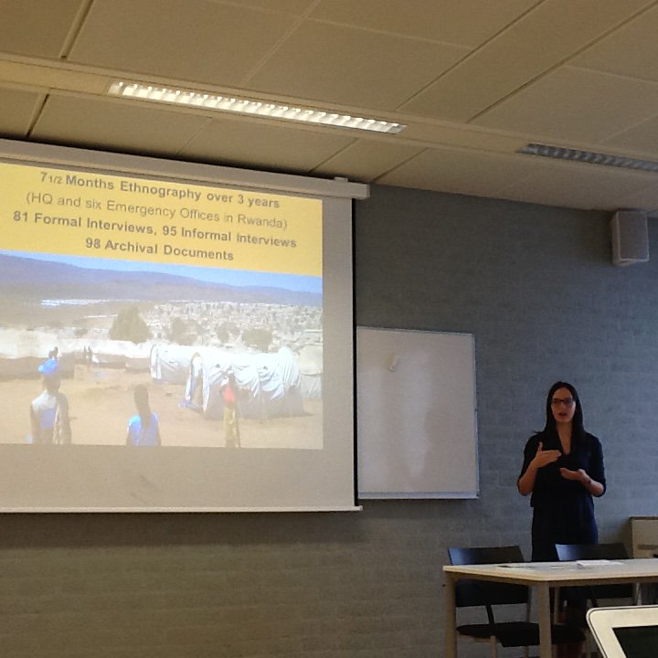 Julie Ferguson (@juulferg) on Twitter photo Pleased to welcome humanitarian research &practice peers seminar Shifting accountbility in Crises <a href="/FSW_VU/">Faculteit der Sociale Wetenschappen</a> <a href="/CrisisGov/">Disaster Governance</a> Pleased to welcome humanitarian research &practice peers seminar Shifting accountbility in Crises <a href="/FSW_VU/">Faculteit der Sociale Wetenschappen</a> <a href="/CrisisGov/">Disaster Governance</a>